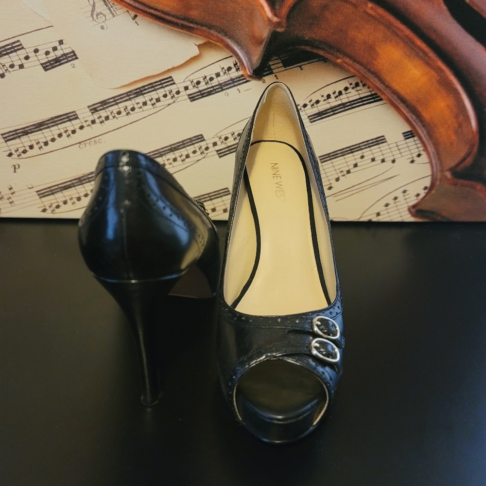 EUC NINE WEST Chyna Platform Heels in Black size 7.5